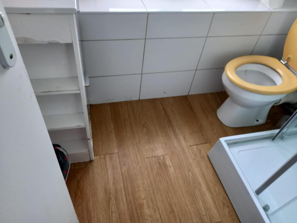 3 Hebergements - Au 1Er Etage 1 Appartement 2 Pieces Et Au 2Eme Etage Un Logement De 2 Chambres Louees Separement Avec Coin Cuisine Et Toilettes A Partager- Dans Pavillon Au Pied Du Rer B A 5 Minutes De Paris Et 30 Mn Stade De France Cachan Εξωτερικό φωτογραφία