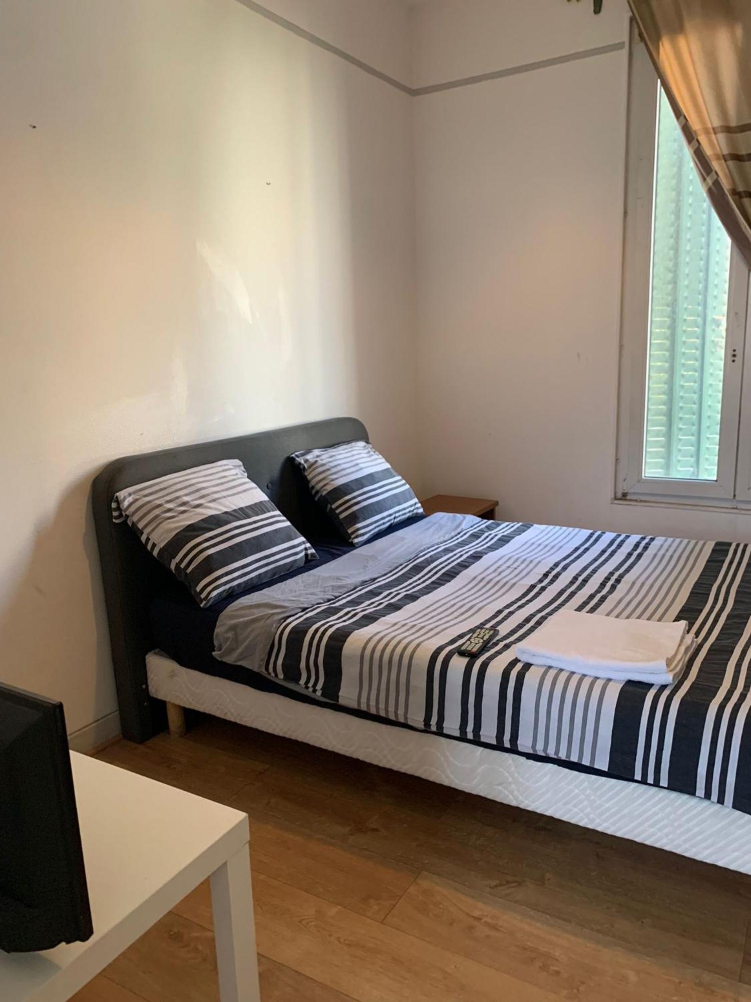 3 Hebergements - Au 1Er Etage 1 Appartement 2 Pieces Et Au 2Eme Etage Un Logement De 2 Chambres Louees Separement Avec Coin Cuisine Et Toilettes A Partager- Dans Pavillon Au Pied Du Rer B A 5 Minutes De Paris Et 30 Mn Stade De France Cachan Εξωτερικό φωτογραφία